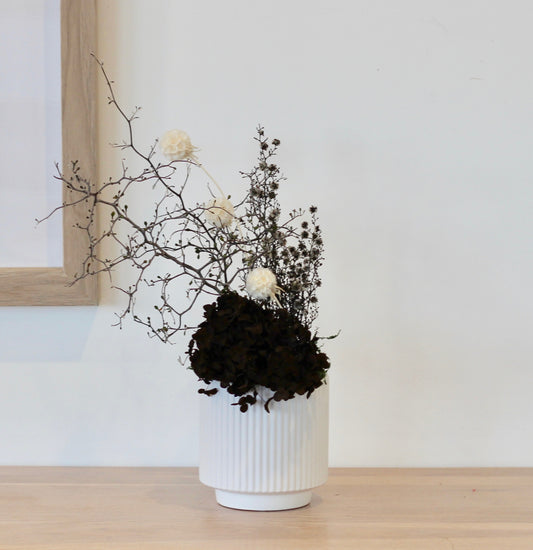 Clara Ikebana Arrangement